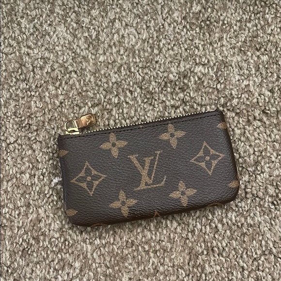 Louis Vuitton Key Pouch - Picture 2 of 5